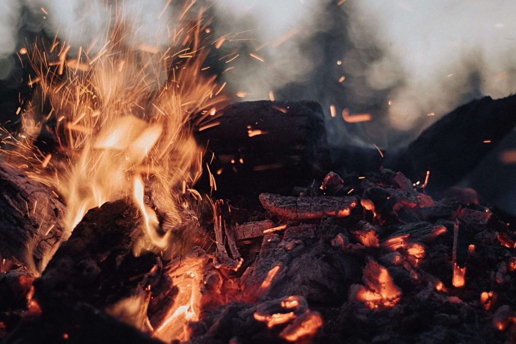 que significa sonar con escapar de la lava