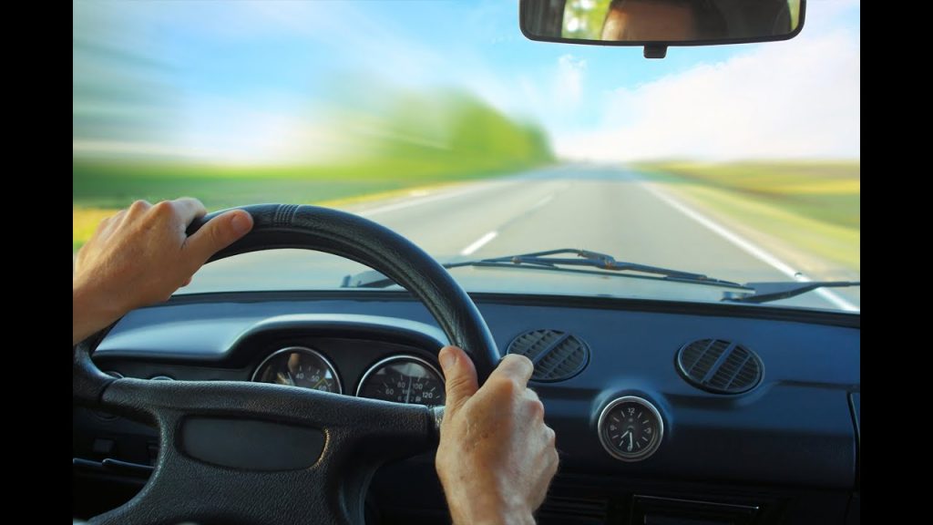 sonar con manejar un carro